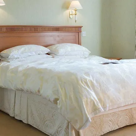 Bed & Breakfast The Heathers 4*
