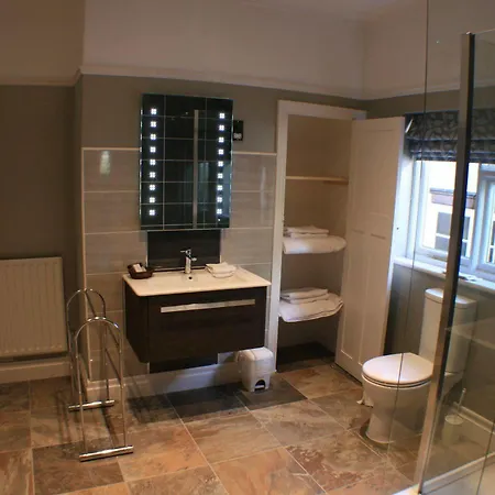 The Heathers Bed & Breakfast 4*